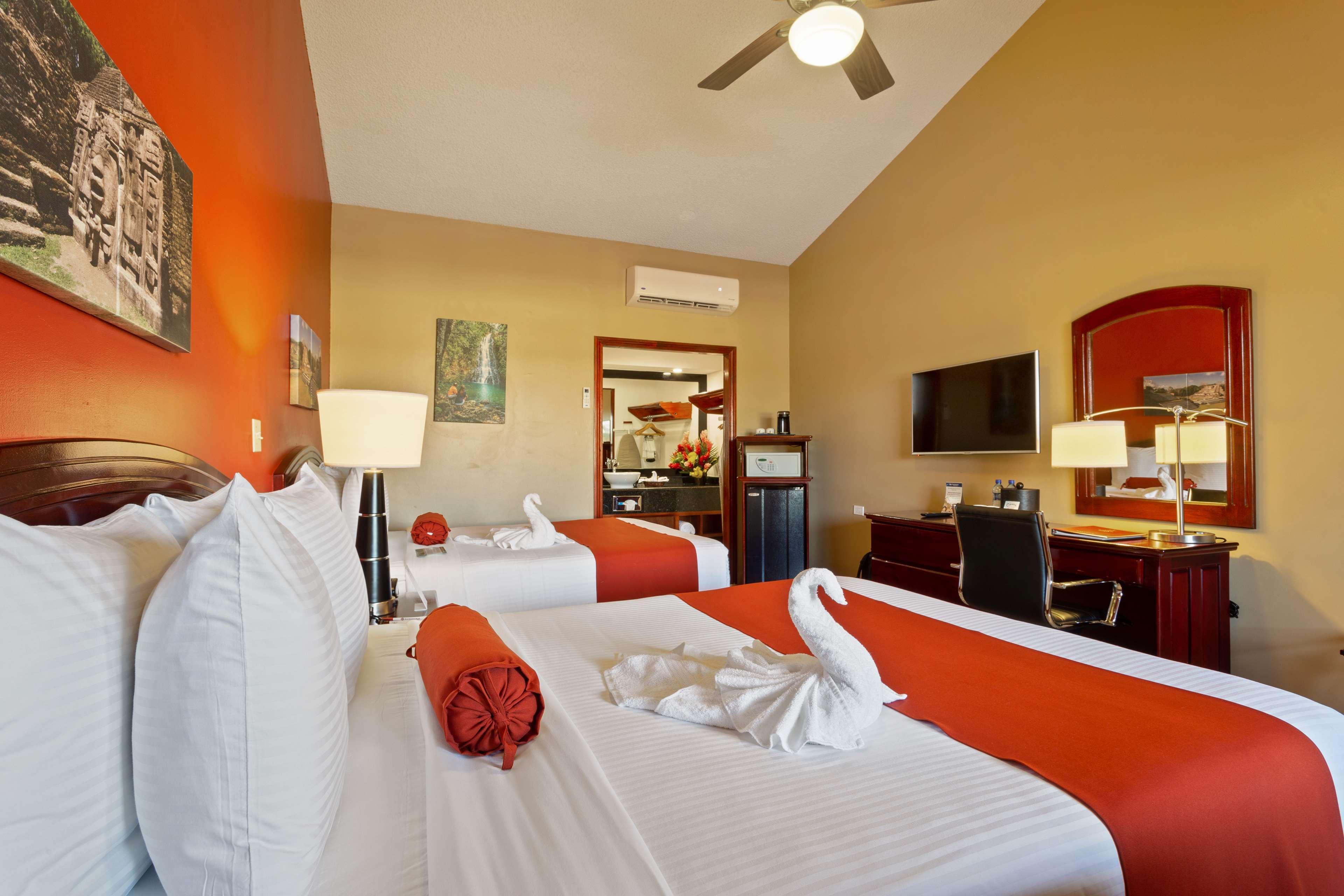 Best Western Plus Belize Biltmore Plaza Belize City Exterior photo
