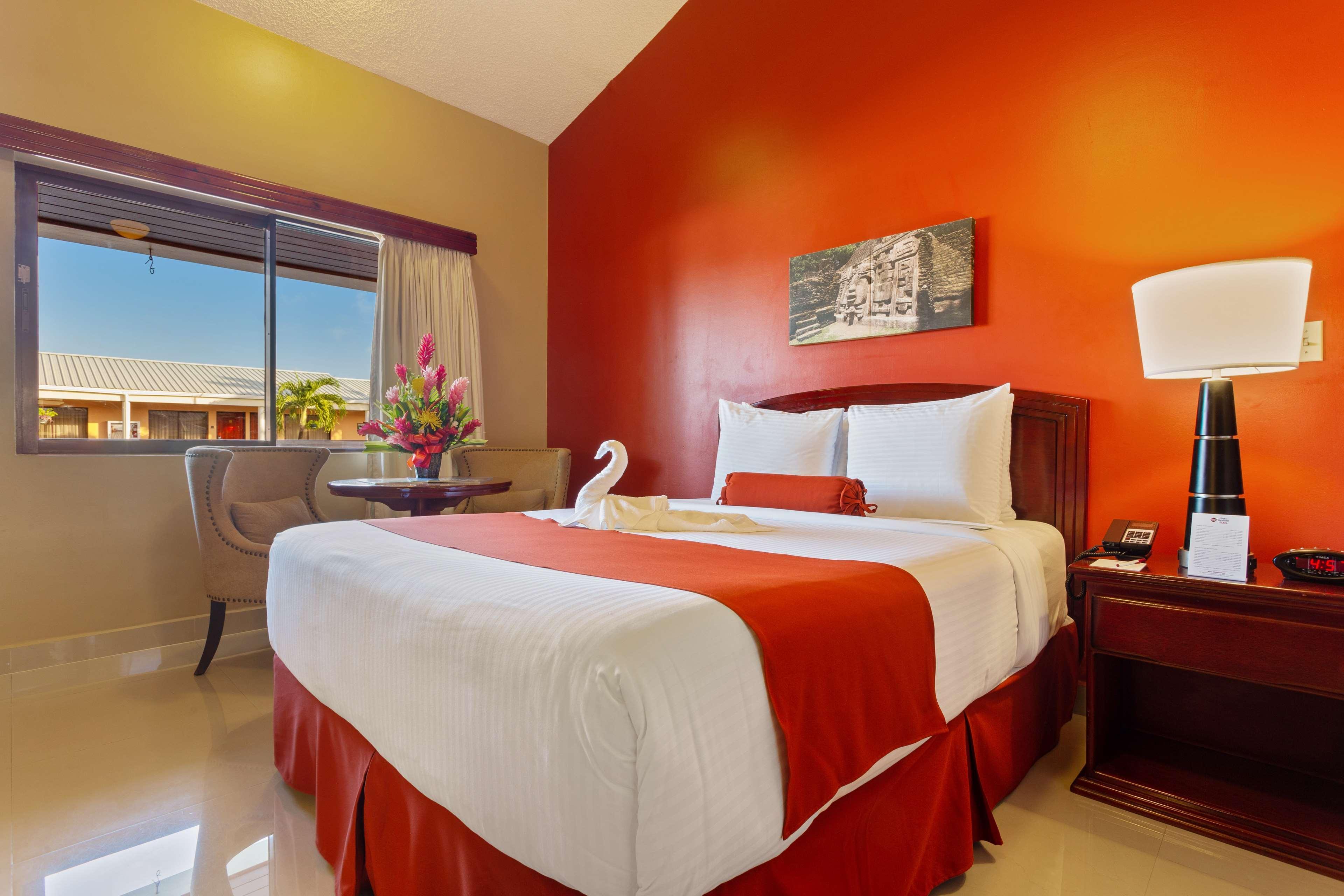 Best Western Plus Belize Biltmore Plaza Belize City Exterior photo