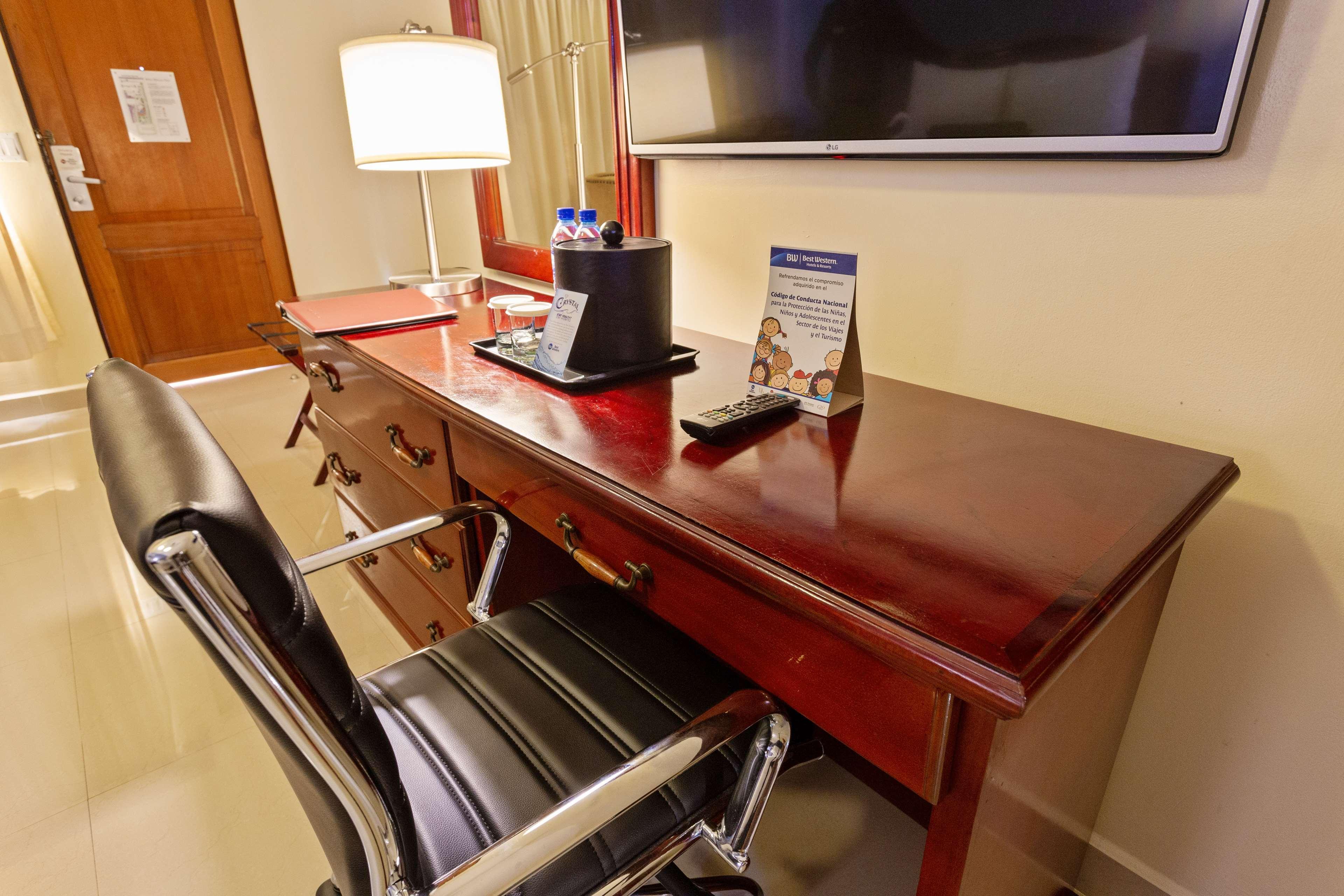 Best Western Plus Belize Biltmore Plaza Belize City Exterior photo
