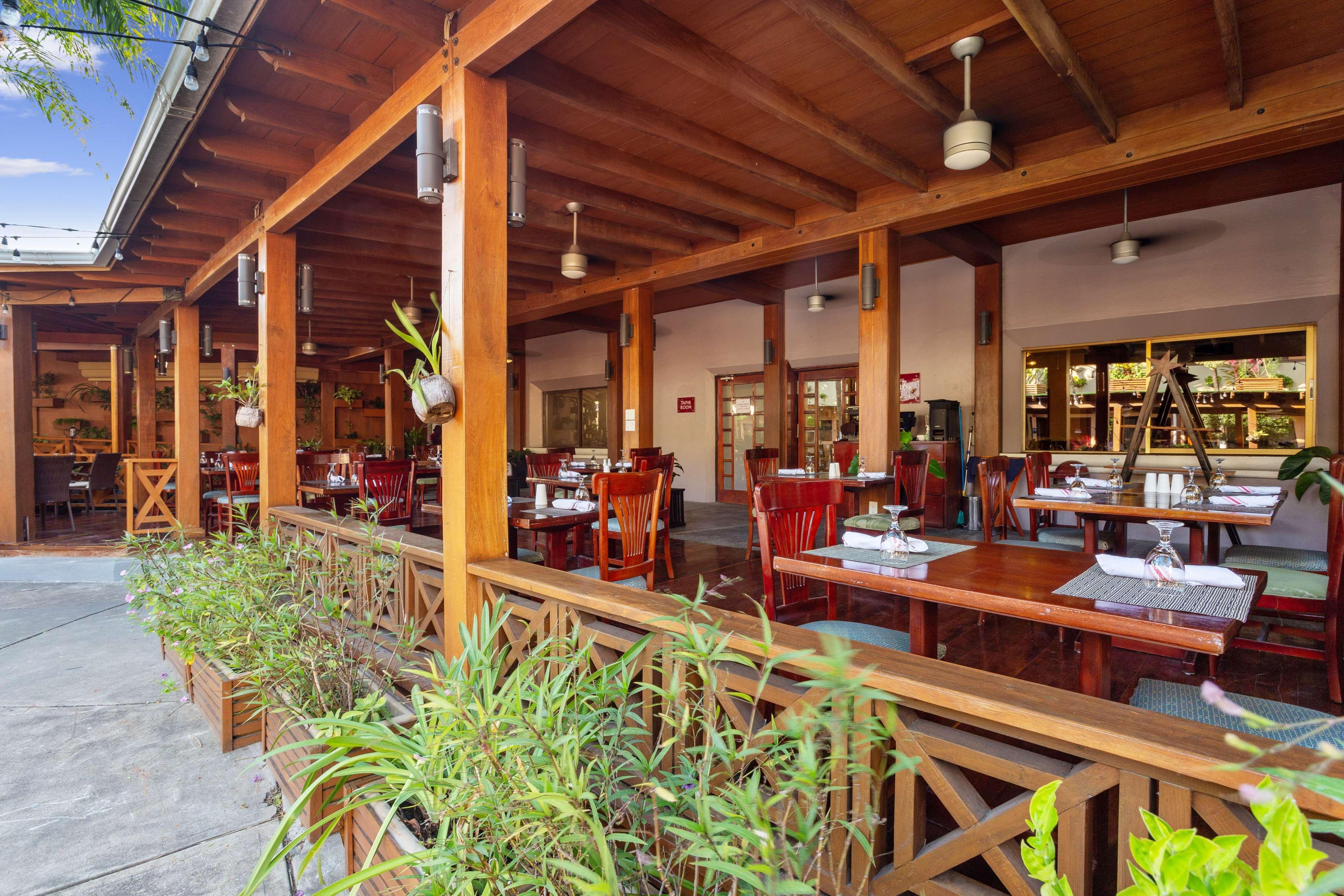 Best Western Plus Belize Biltmore Plaza Belize City Exterior photo
