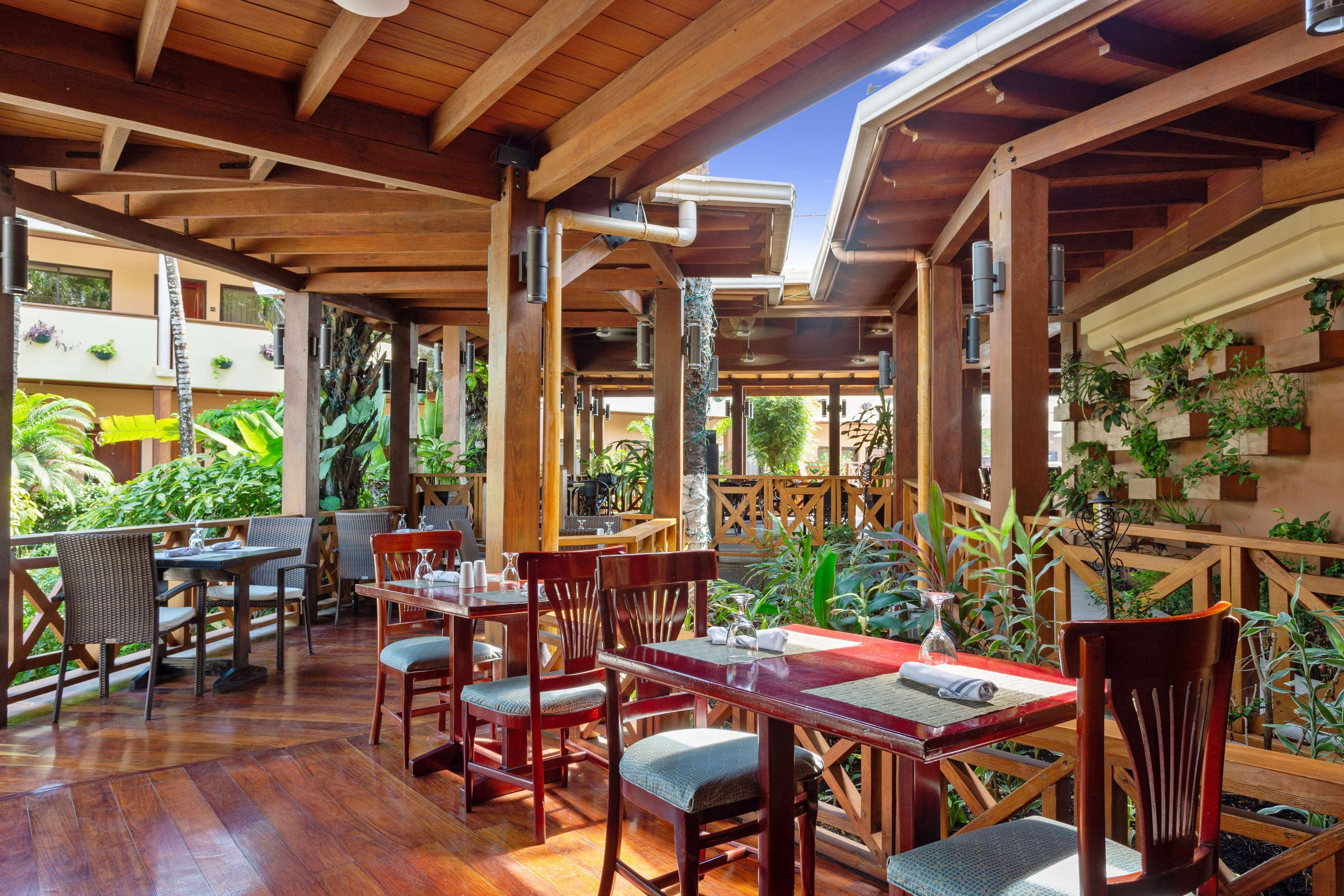 Best Western Plus Belize Biltmore Plaza Belize City Exterior photo