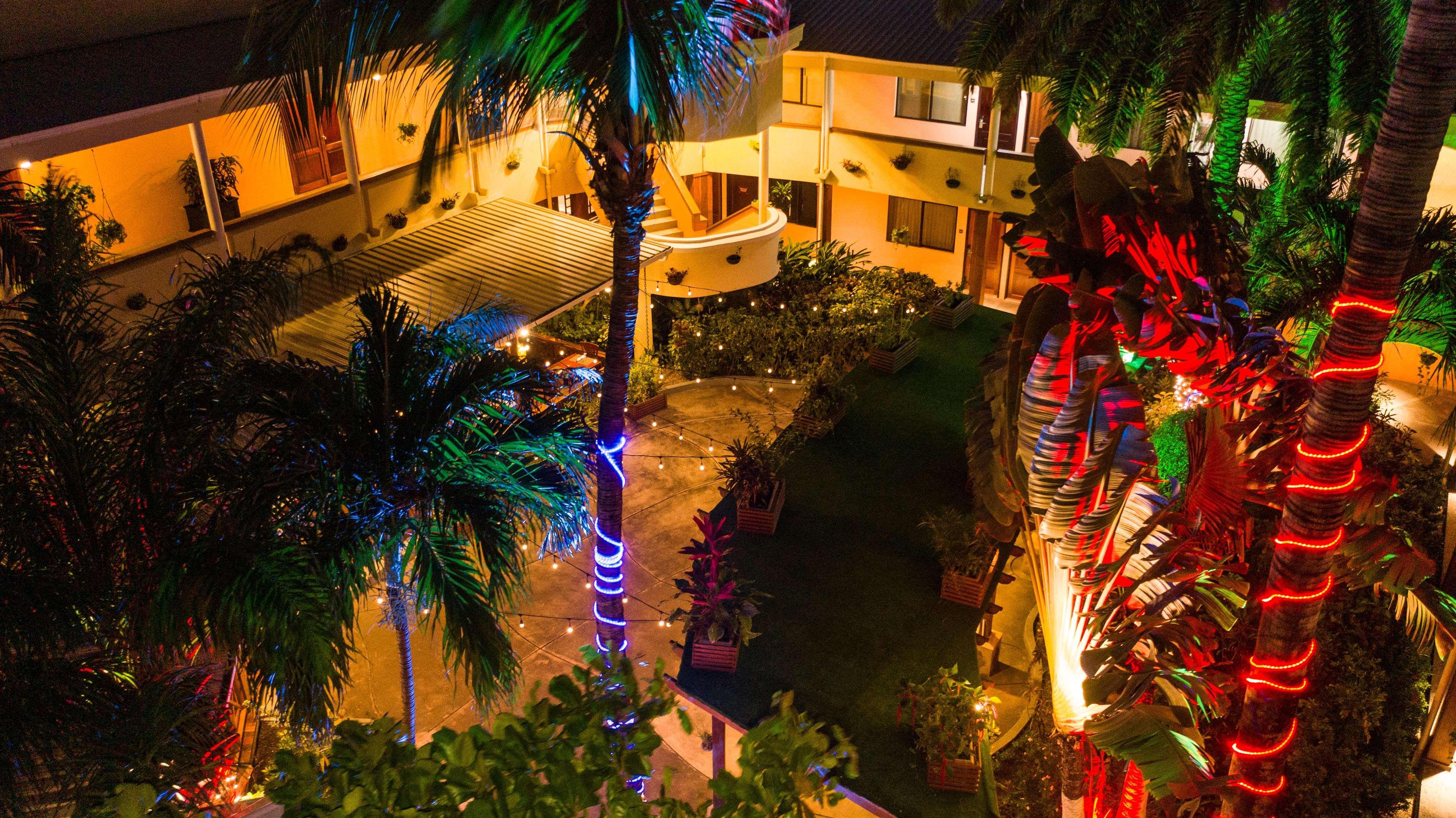 Best Western Plus Belize Biltmore Plaza Belize City Exterior photo