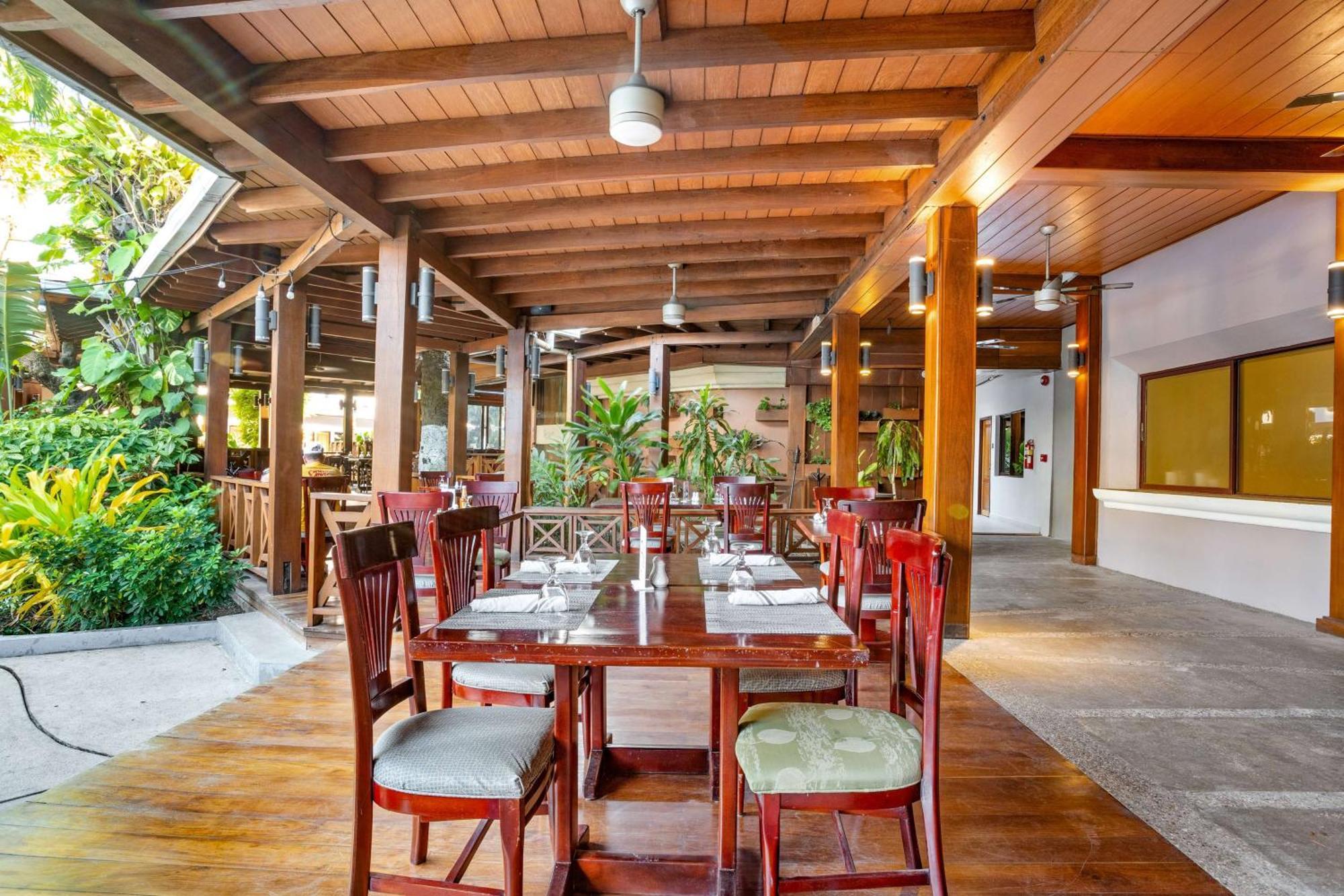 Best Western Plus Belize Biltmore Plaza Belize City Exterior photo